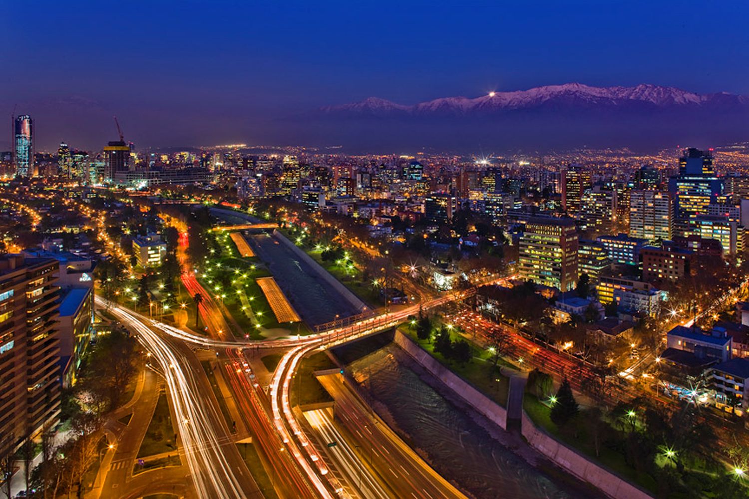 Santiago Nightlife: Bars, Clubs and Live Music by Neighborhood