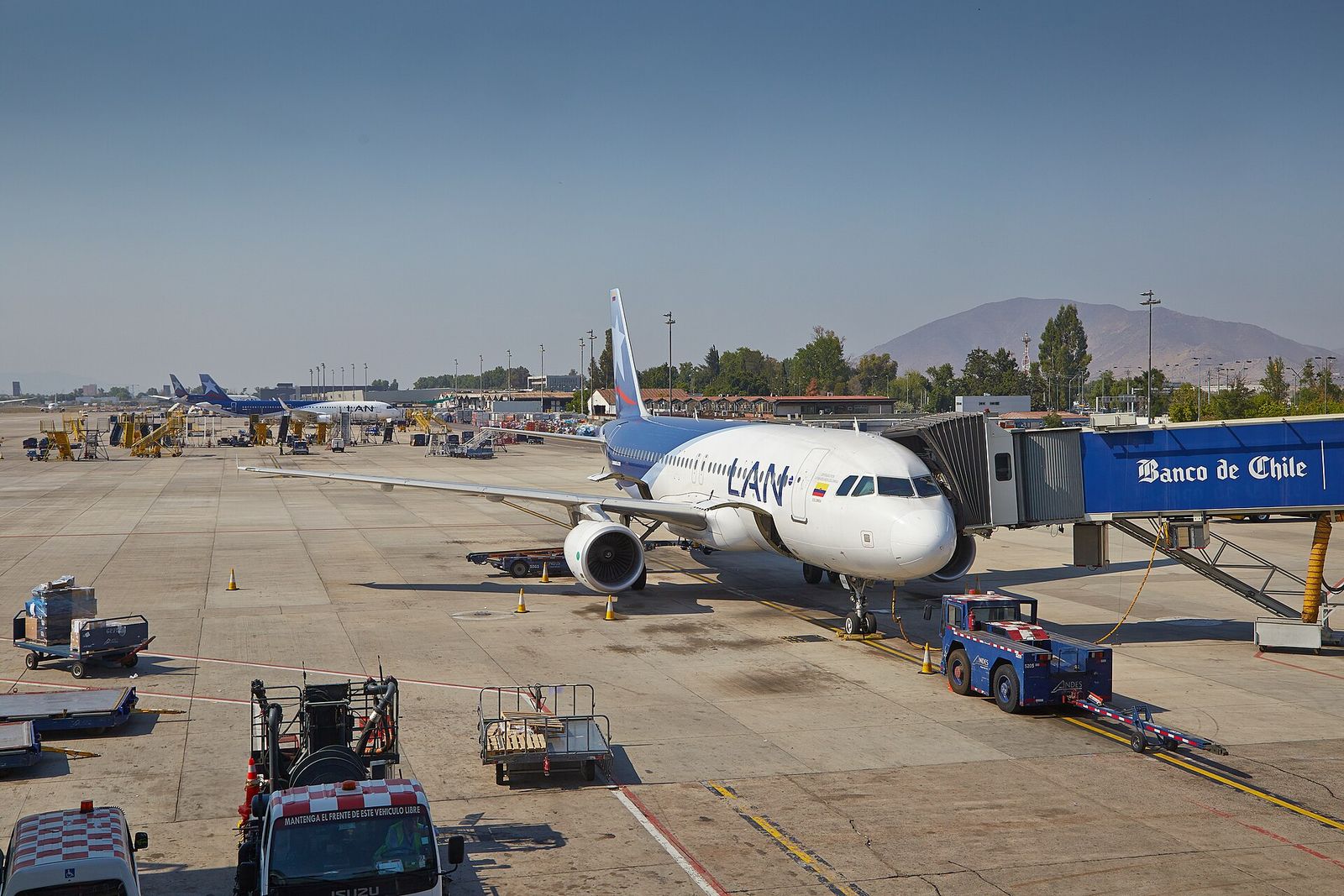 Santiago Airport to City Center: Every Option, Step by Step
